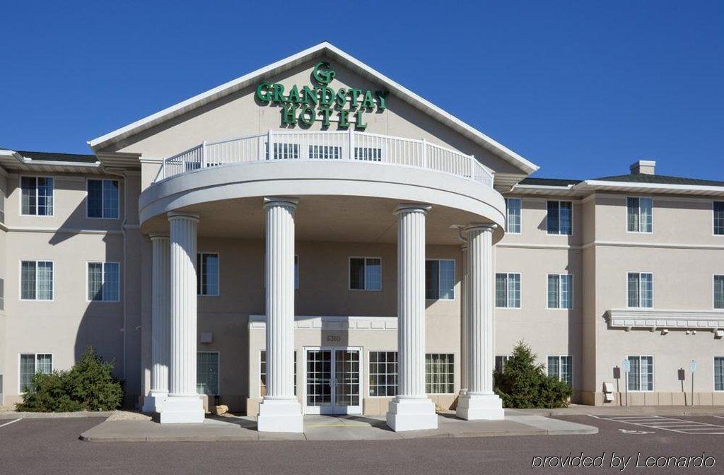 Grandstay Residential Suites Hotel - О-Клэр Экстерьер фото