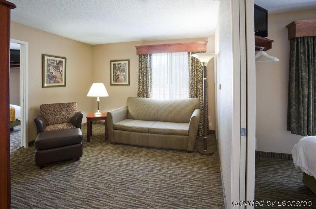 Grandstay Residential Suites Hotel - О-Клэр Экстерьер фото