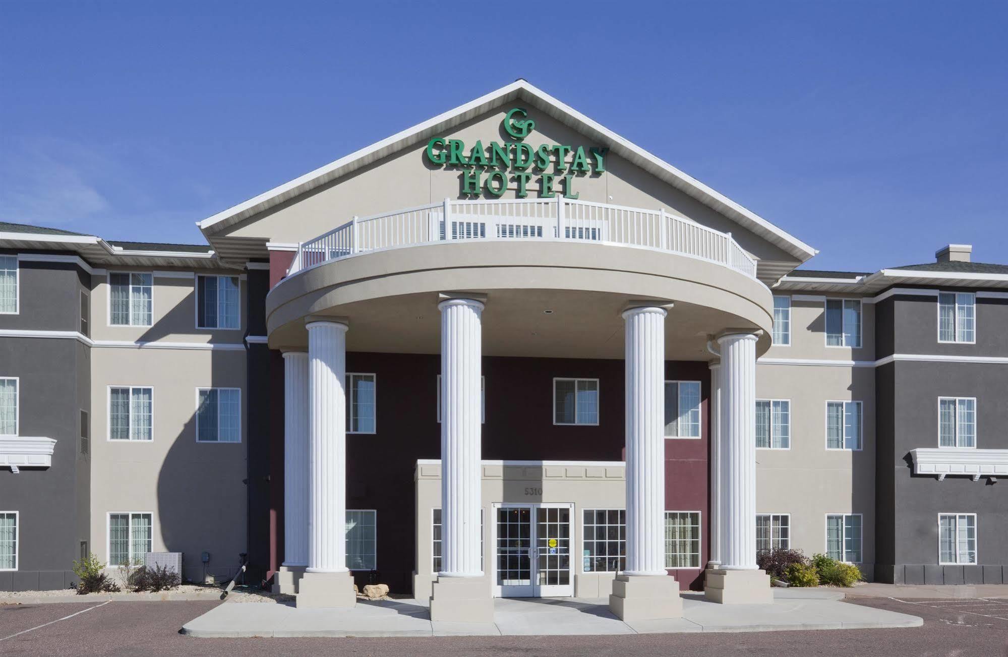 Grandstay Residential Suites Hotel - О-Клэр Экстерьер фото