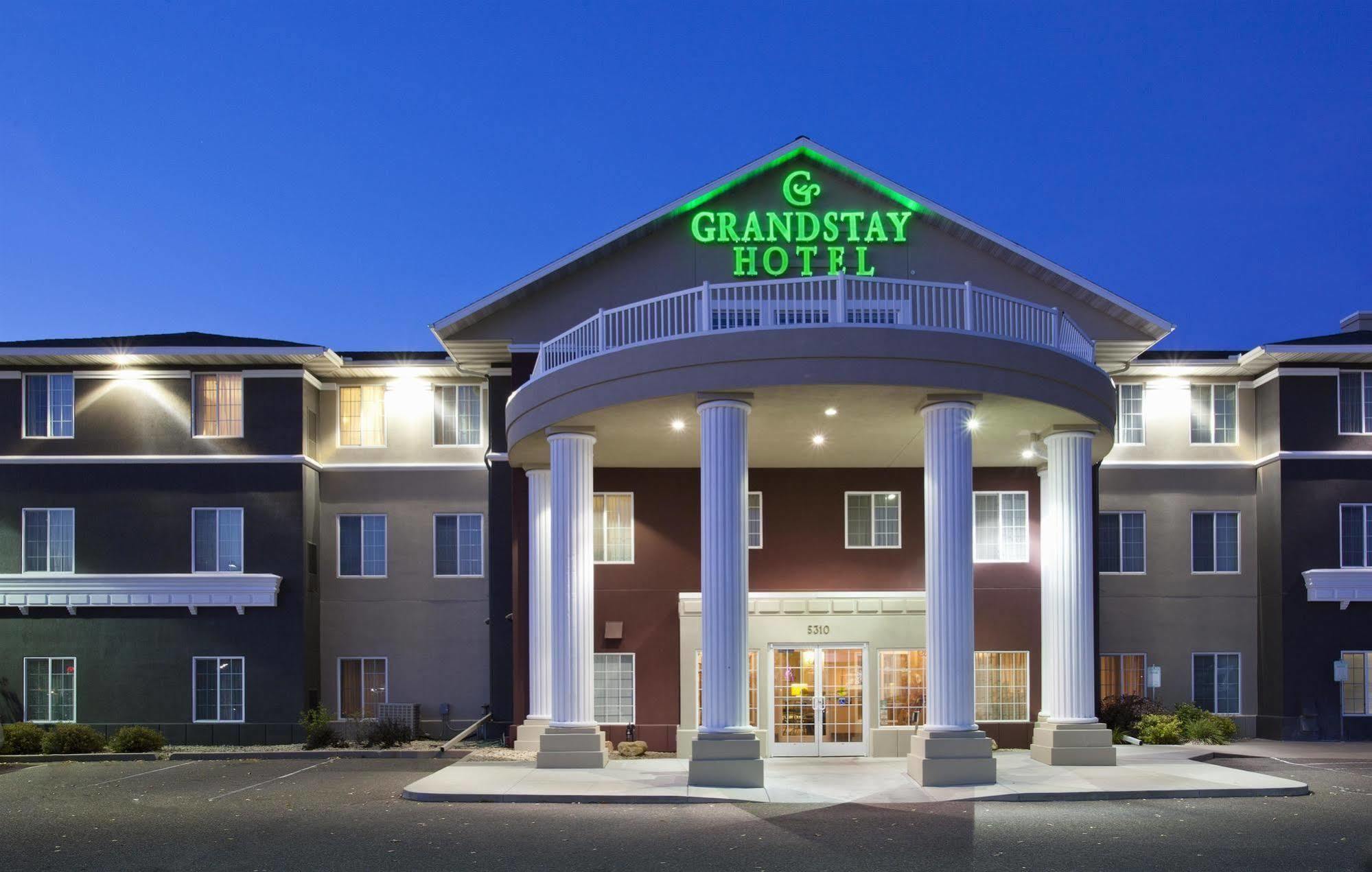 Grandstay Residential Suites Hotel - О-Клэр Экстерьер фото